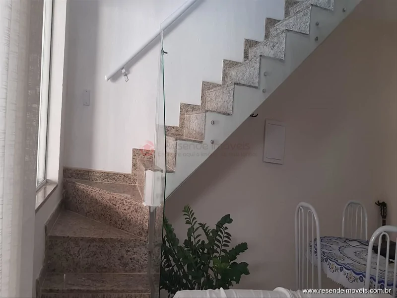 Foto 4 de 8 - Casa para venda em Morada do Contorno