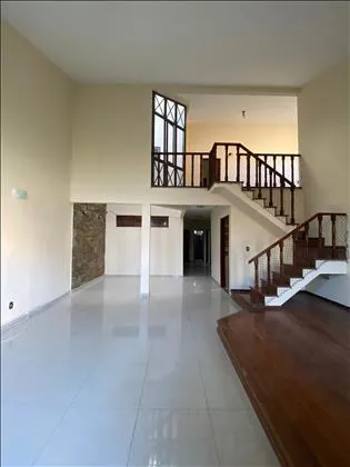 Casa para venda e aluguel em Montese