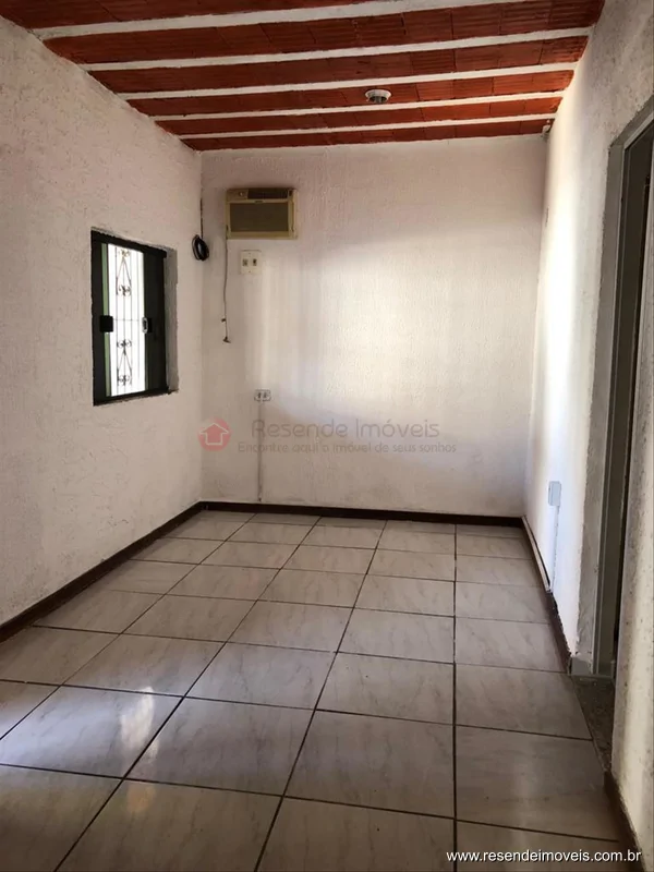 Foto 4 de 14 - Casa para aluguel em Vila Santa Cecília
