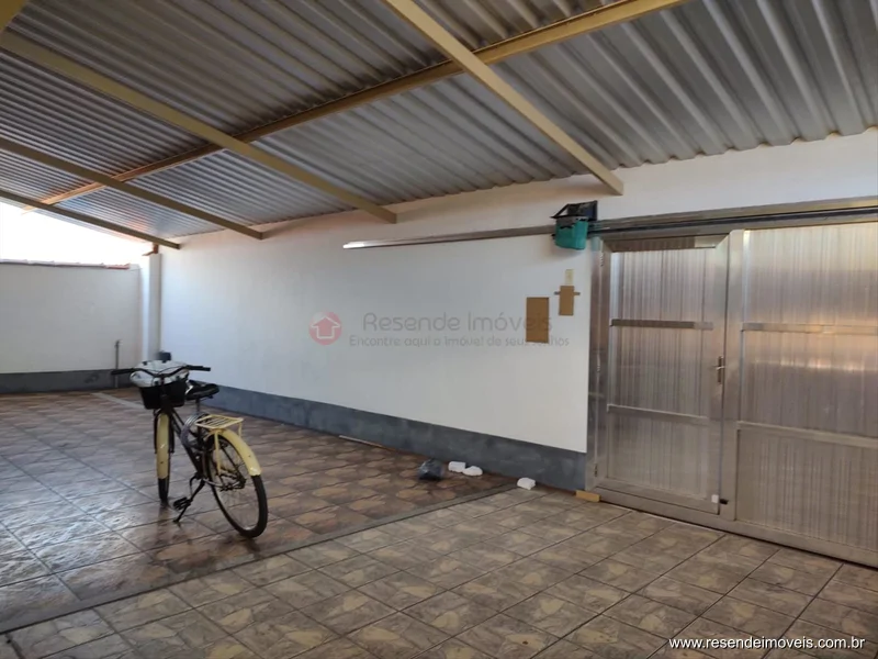 Foto 5 de 27 - Casa comercial para venda em Itapuca