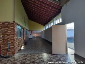 Casa comercial para venda em Itapuca
