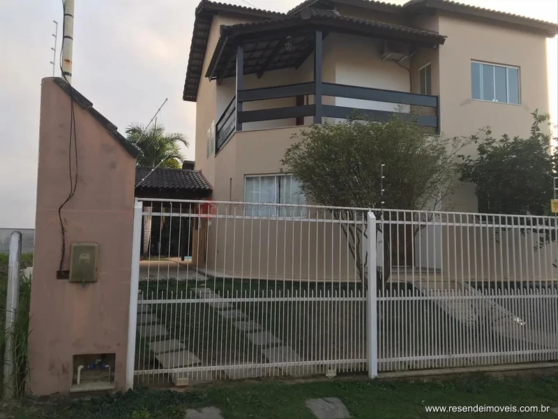 Foto 2 de 10 - Casa para aluguel em Morada da Colina