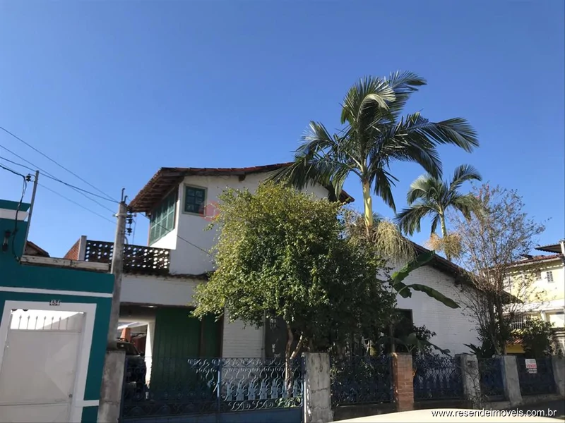 Foto 1 de 30 - Casa para venda em Centro