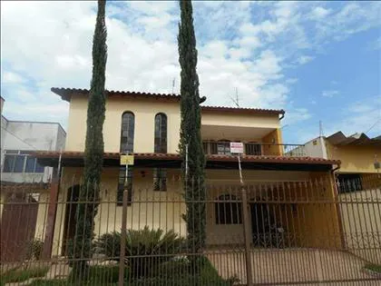 Casa para venda em Jardim Tropical