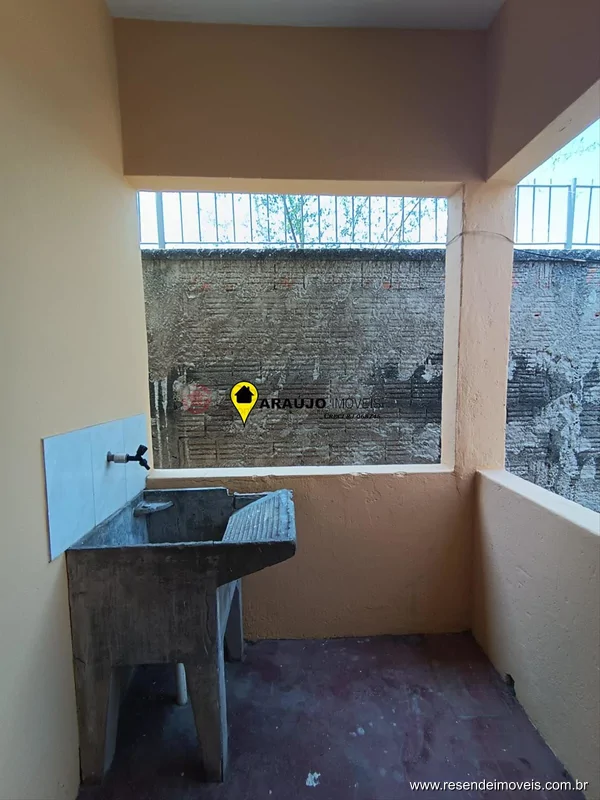 Foto 13 de 17 - Casa para venda em Parque Embaixador