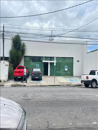 Loja para aluguel em Manejo