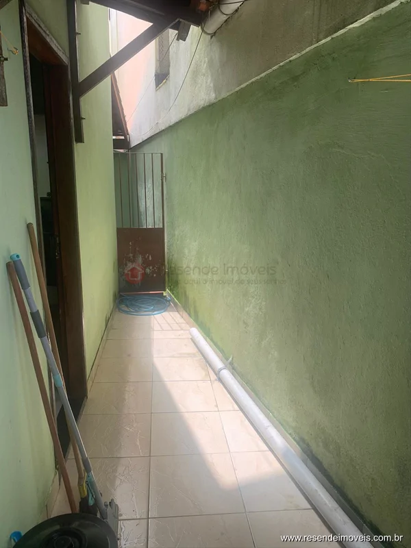 Foto 2 de 37 - Casa para venda e aluguel em Vila Santa Cecília