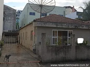 Casa para venda em Centro