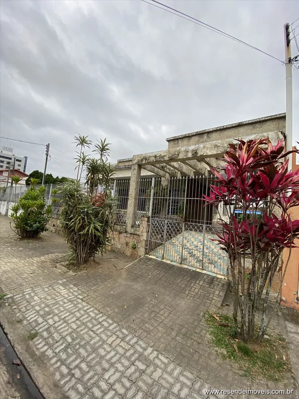 Foto 1 de 42 - Casa para venda e aluguel em Vila Julieta