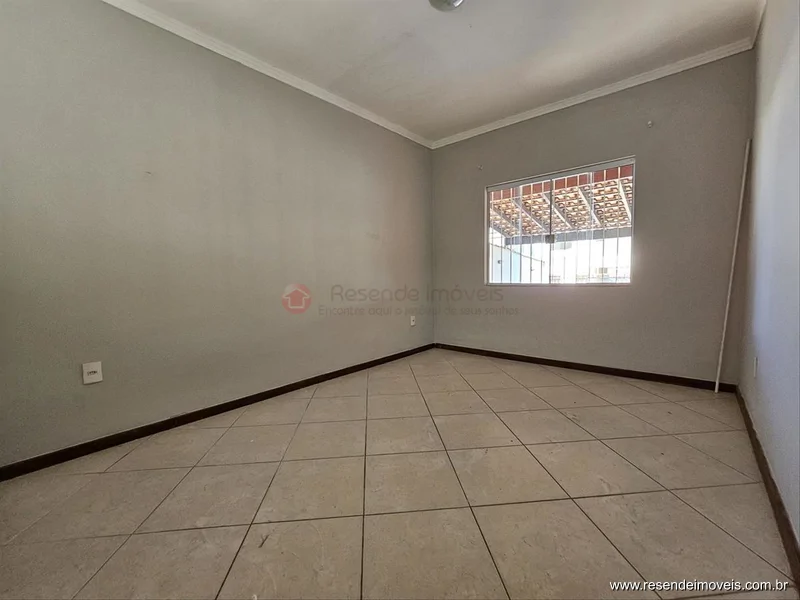 Foto 33 de 41 - Casa para venda em Monet