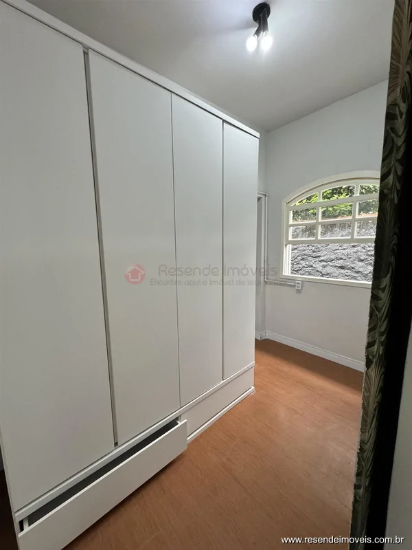 Foto 12 de 20 - Casa para aluguel em Vila Santa Cecília