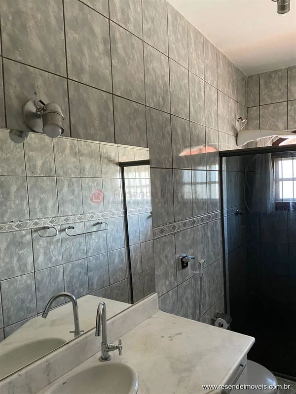 Foto 12 de 17 - Casa para venda e aluguel em Montese