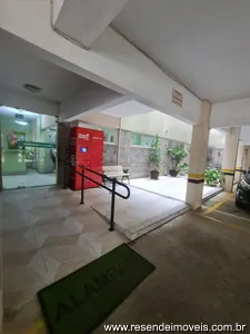 Apartamento para venda e aluguel em Comercial