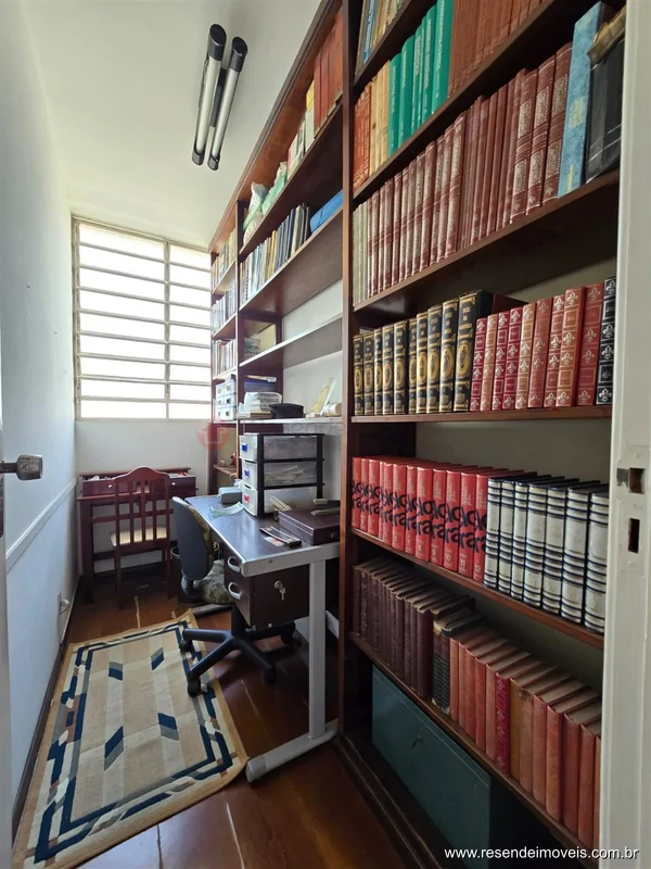 Foto 32 de 35 - Casa para venda em Centro