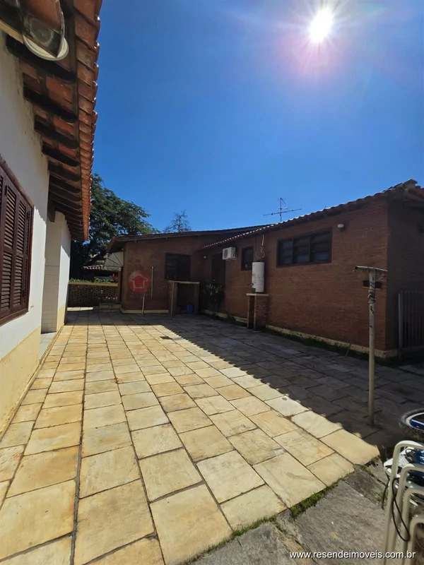 Foto 32 de 45 - Casa para venda em Jardim Brasília